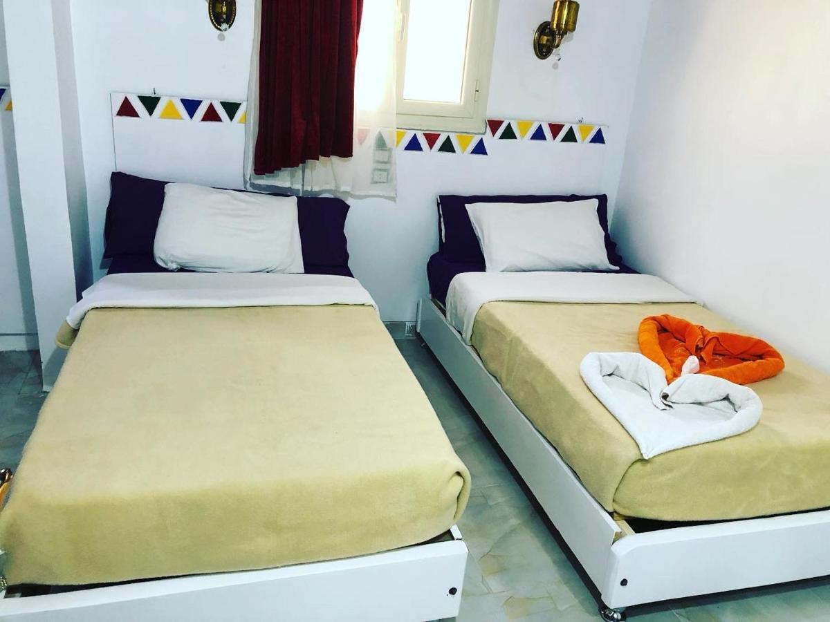 Onaty Ka Guest House Assuan Esterno foto