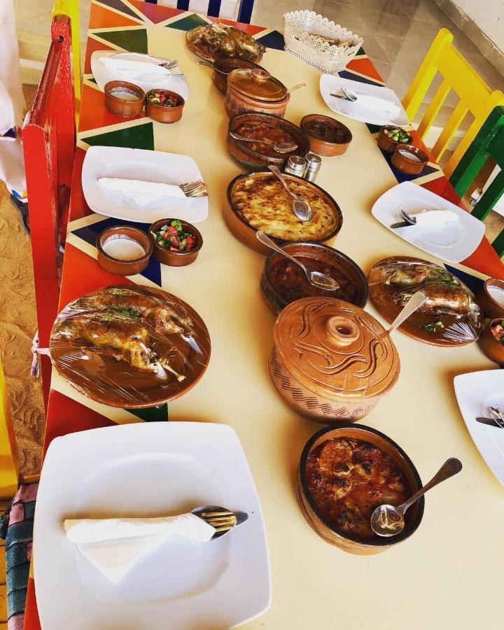 Onaty Ka Guest House Assuan Esterno foto